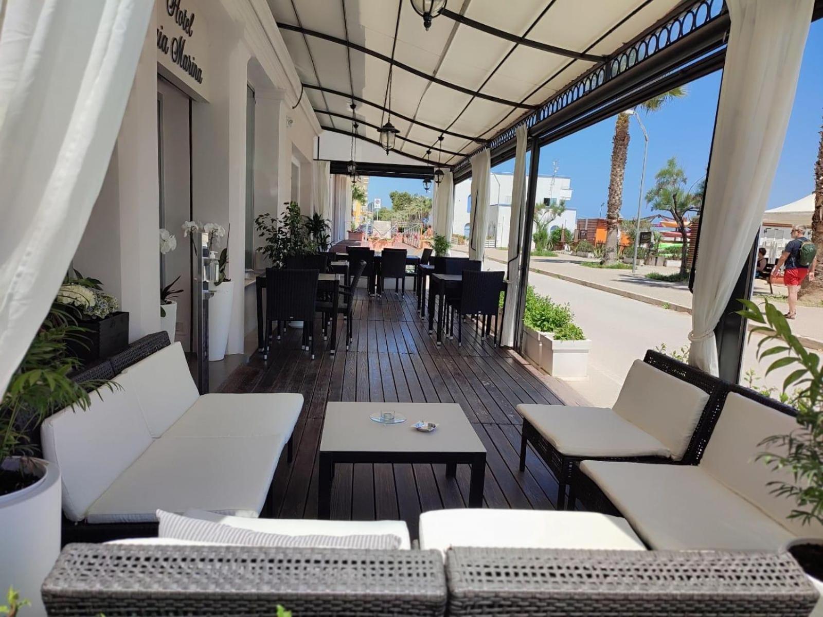 Hotel Baia Marina Купра Маритима Екстериор снимка